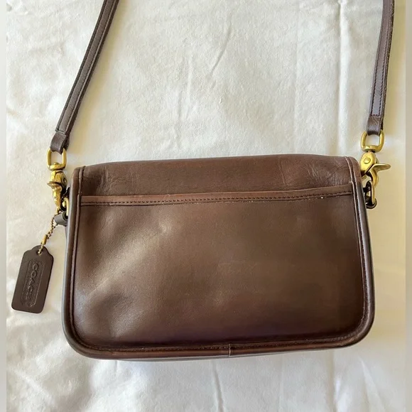 Vintage Coach Brown Leather Pocket Purse Shoulder Bag - Picture 3 of 14